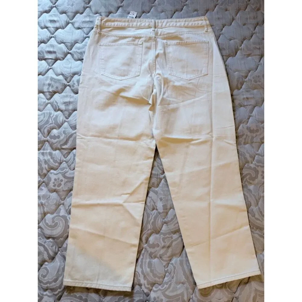 Express Boyfriend Mid Rise Jeans Size 14 – Cream White NWT Women’s